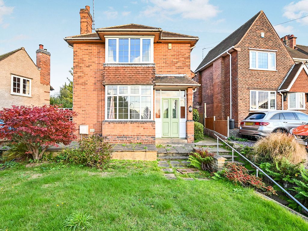 3 bed detached house for sale in Quarry Hill Road, Ilkeston, Derbyshire