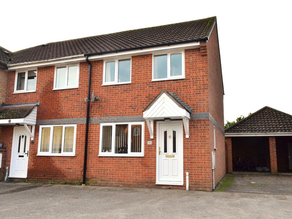 2 bed end terrace house for sale in Chinook, Highwoods, Colchester CO4