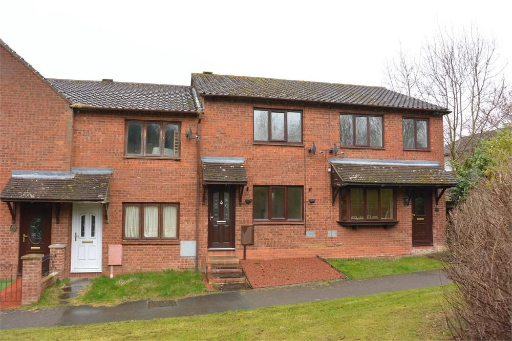 2 bed terraced house for sale in Furzton, Milton Keynes