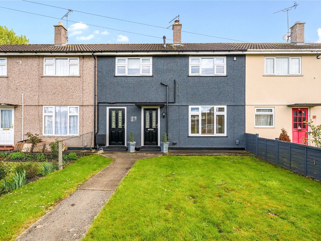 3 bed terraced house for sale in Lyndhurst Crescent, Park North