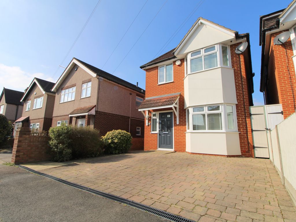 3 bed detached house for sale in Fairholme Road, Ashford TW15 Zoopla