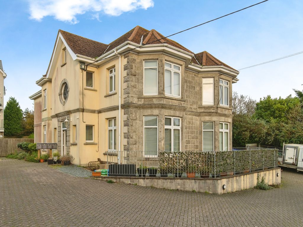 2 bed flat for sale in Alexandra Road, St. Austell, Cornwall PL25, £
