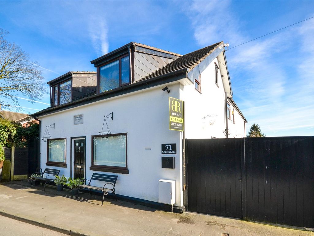 4 bed detached house for sale in Church Lane, Charnock Richard, Chorley