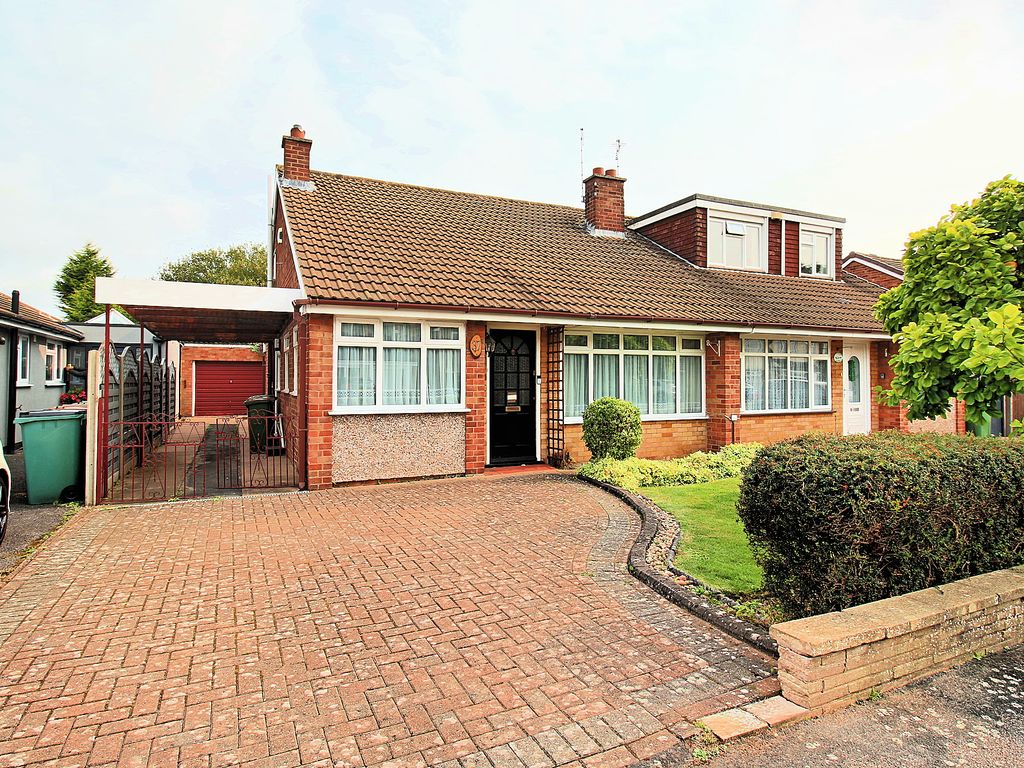 3 bed semidetached bungalow for sale in Rushmere Walk, Leicester