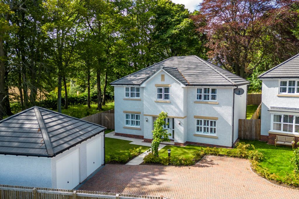 6 bed detached house for sale in Red Squirrel Way, Liff, Dundee DD2, £