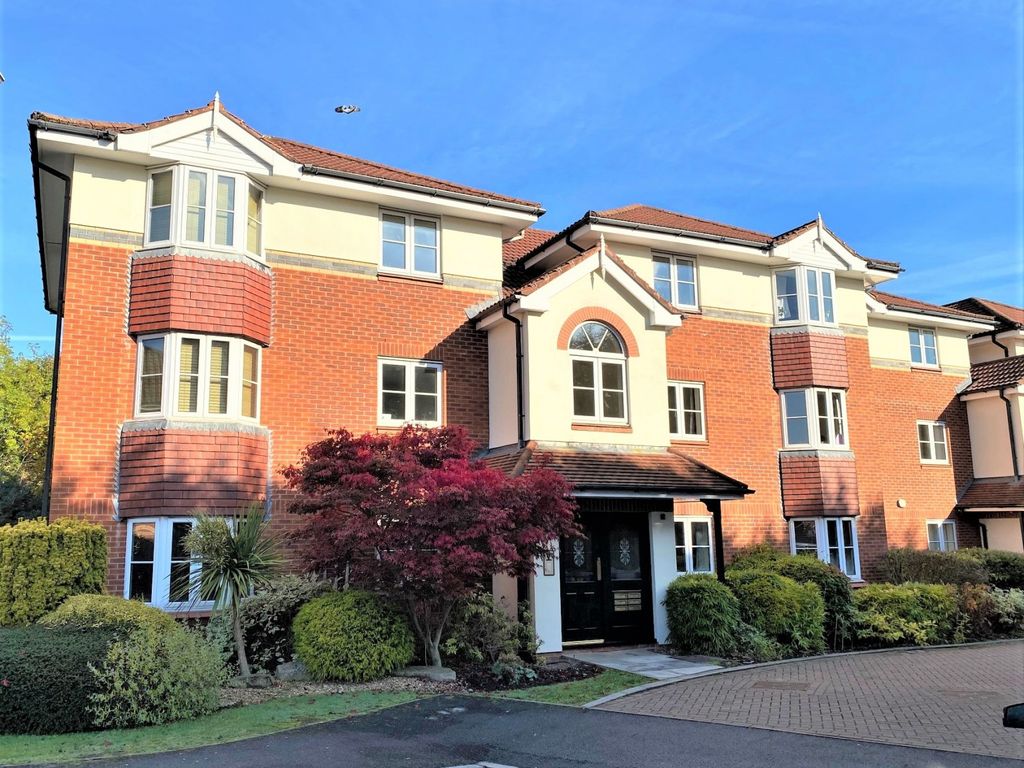 Chamberlain Drive, Wilmslow SK9  