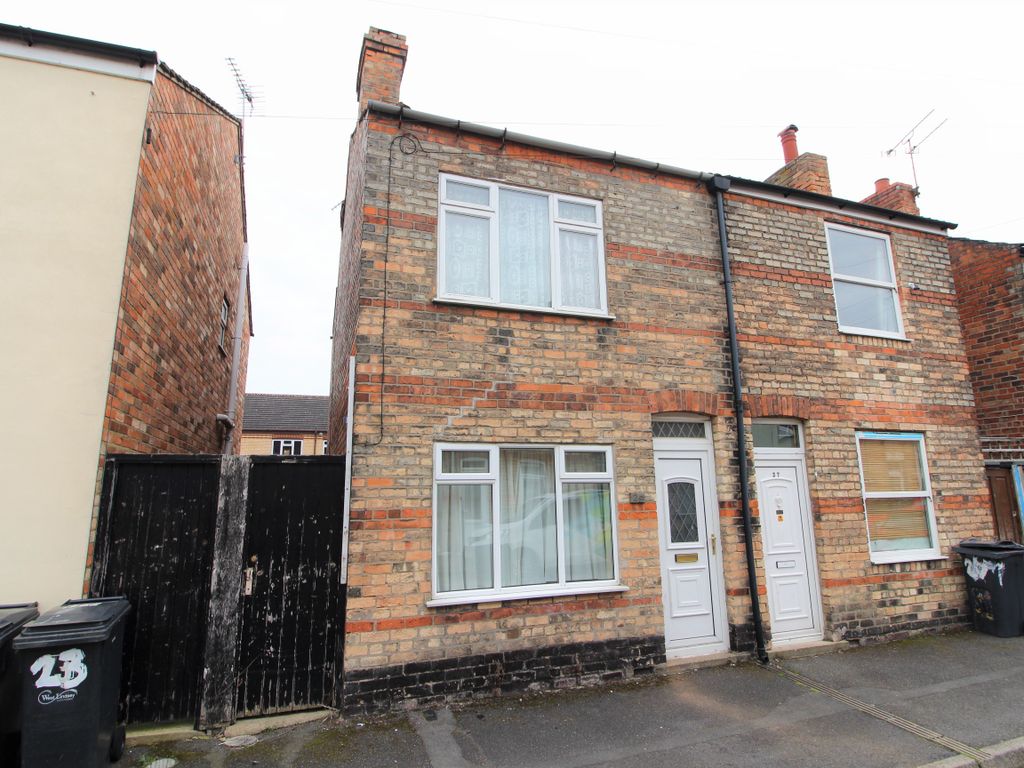 2 bed semidetached house for sale in Salisbury Street, Gainsborough