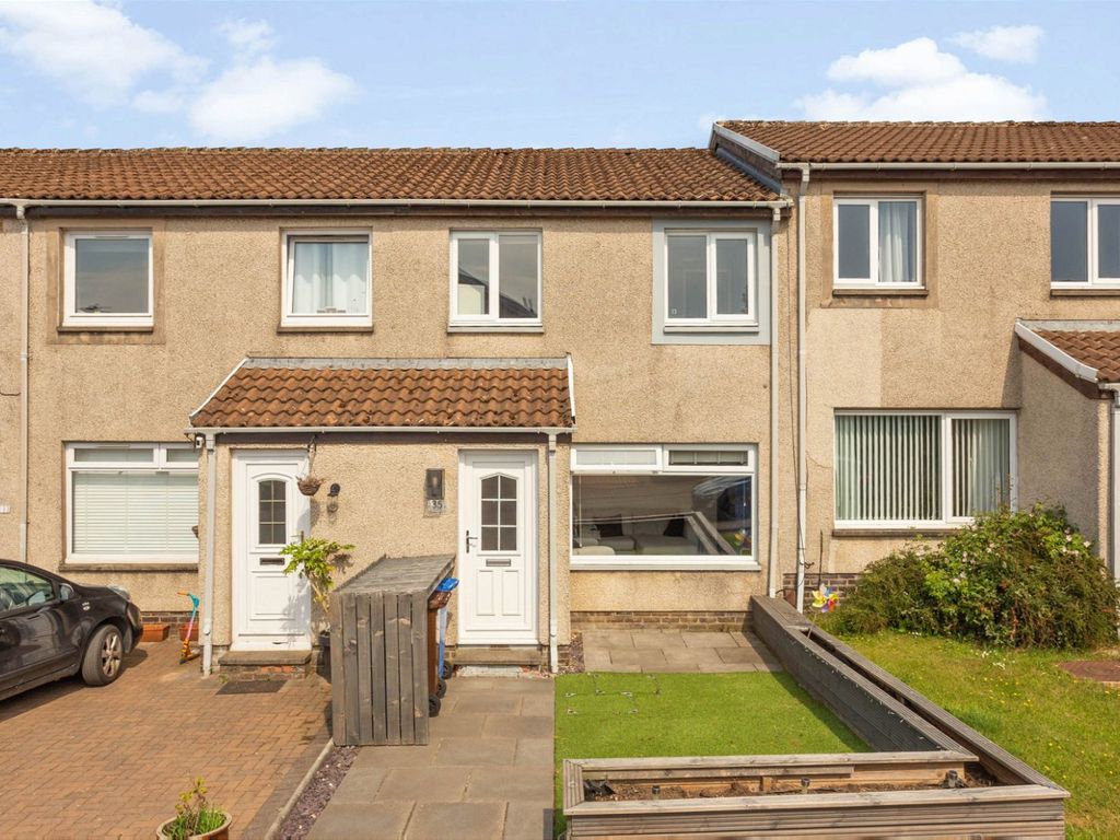 3 bed terraced house for sale in Finlay Avenue, East Calder, Livingston