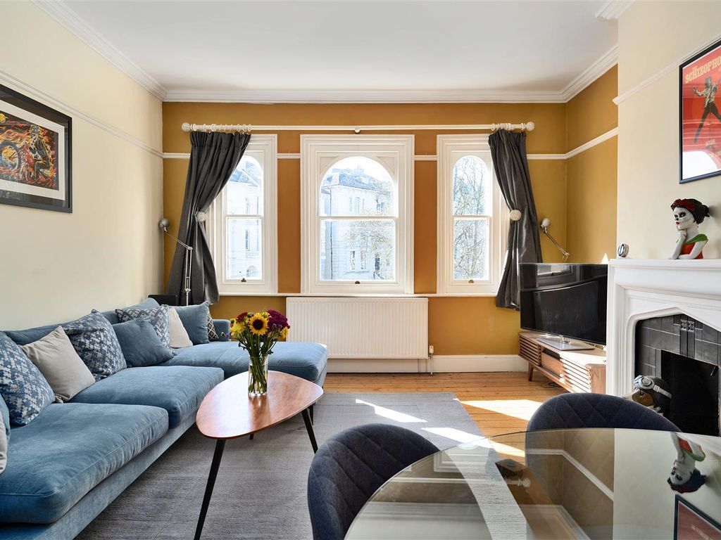 3 bed flat for sale in Cornwallis Gardens, Hastings TN34, £300,000 Zoopla