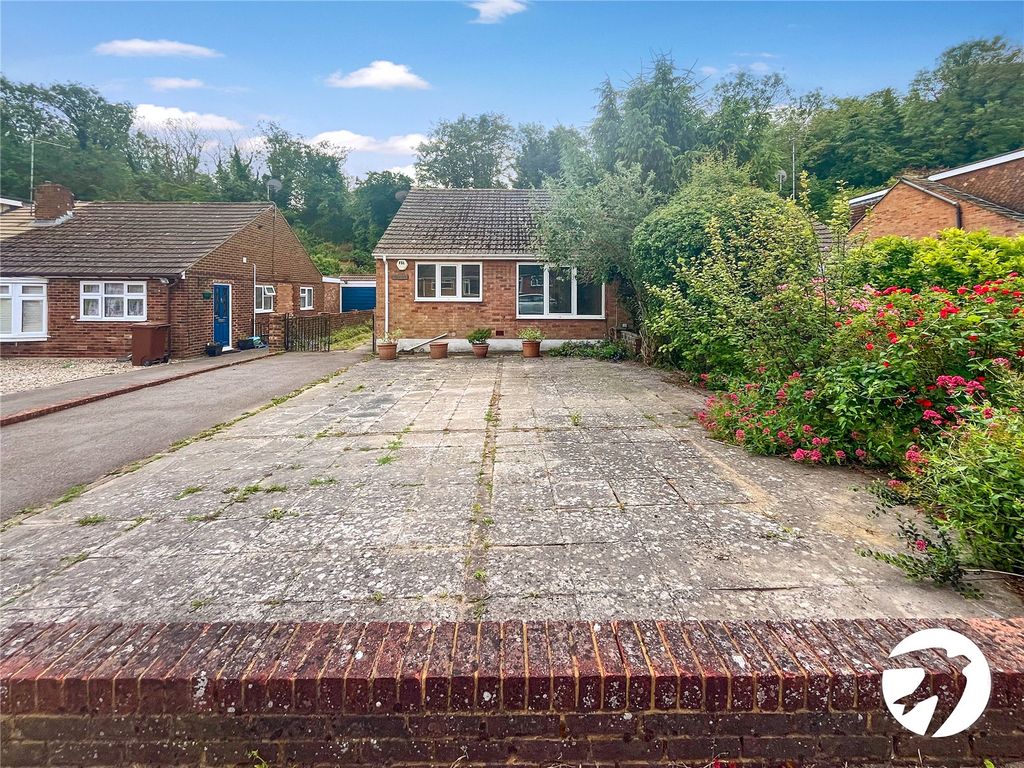 2 bed bungalow for sale in Rushdean Road, Strood, Kent ME2, £275,000