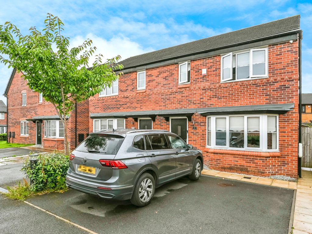 3 bed semidetached house for sale in Palm Grove, Southdene, Kirkby