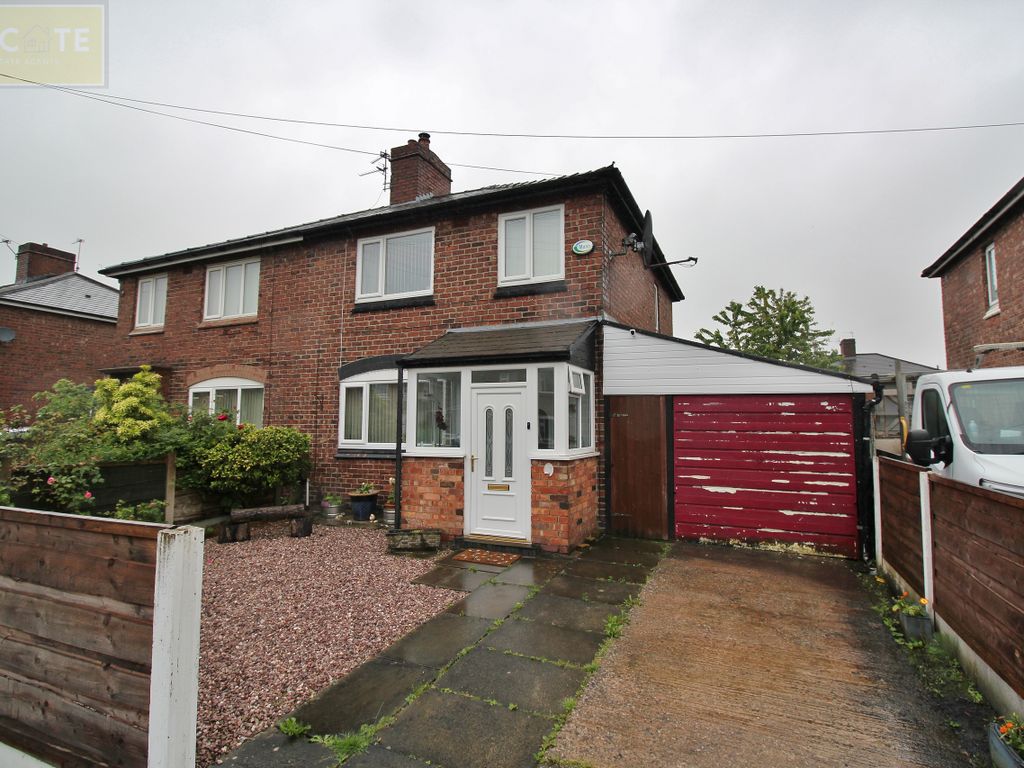 3 bed semidetached house for sale in Schofield Road, Eccles