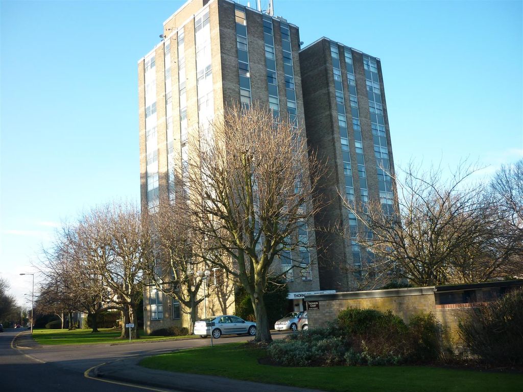 2 bed flat to rent in Eagle Way, Great Warley, Brentwood CM13 Zoopla