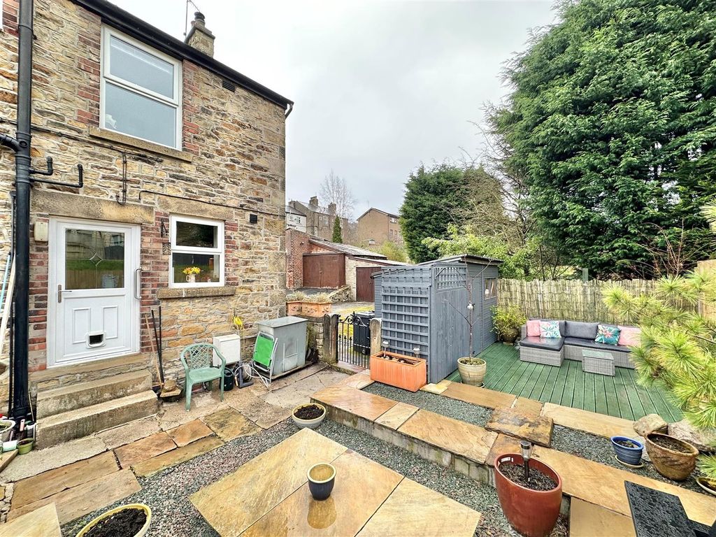2 bed end terrace house for sale in St. Road, New Mills, High