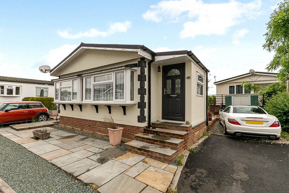 1 bed mobile/park home for sale in Cambridge Lodge Park, Bonehurst Road