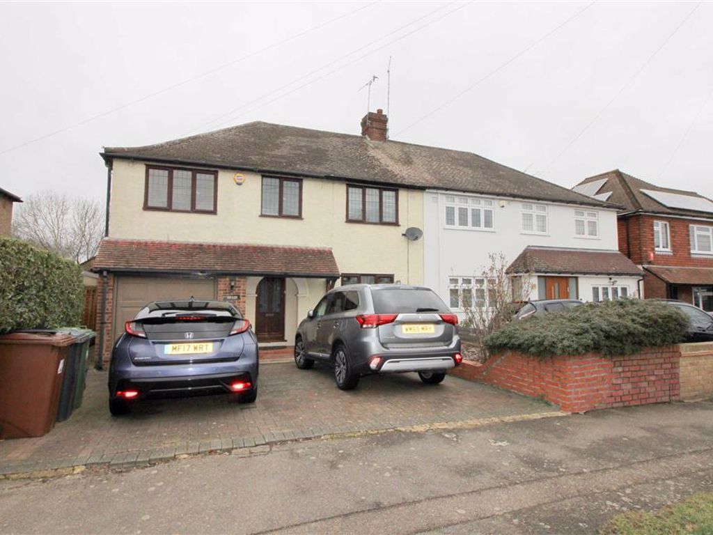 4 bed semidetached house for sale in Melrose Avenue, Borehamwood