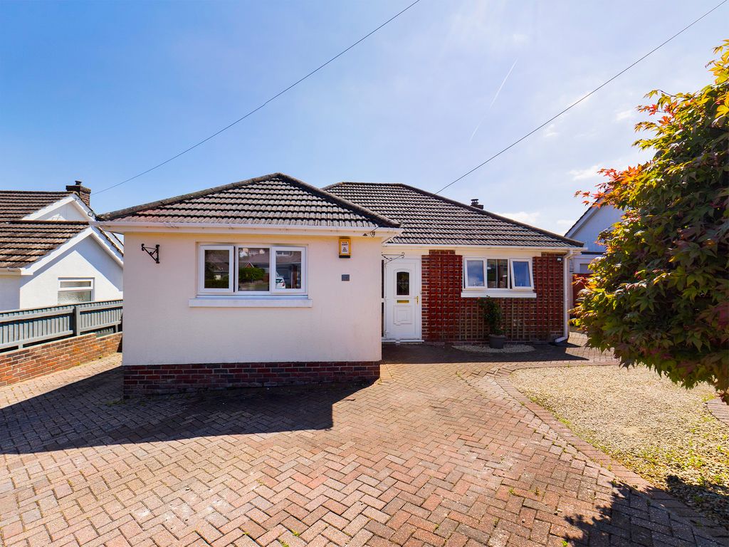 3 bed detached bungalow for sale in Linacre Road, Torquay TQ2 Zoopla