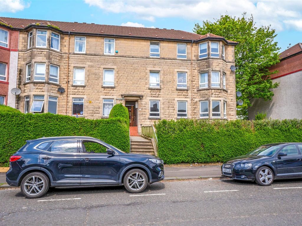 3 bed flat for sale in Broomknowes Road, Springburn, Glasgow G21, £