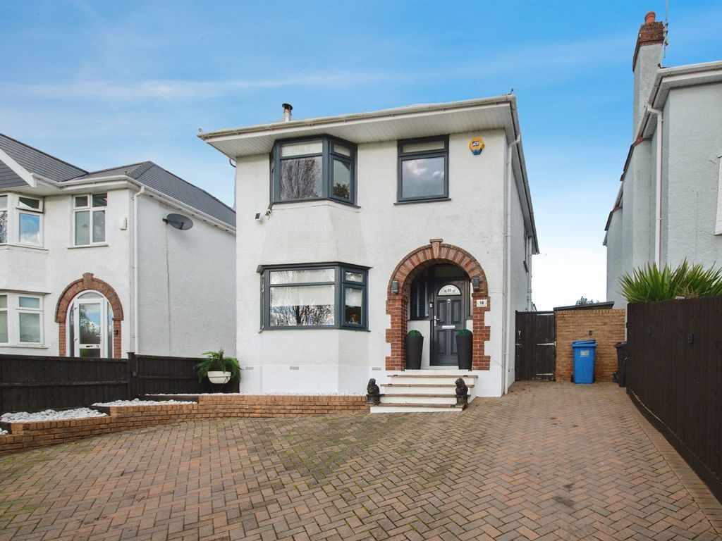 3 bed detached house for sale in Playfields Drive, Parkstone, Poole