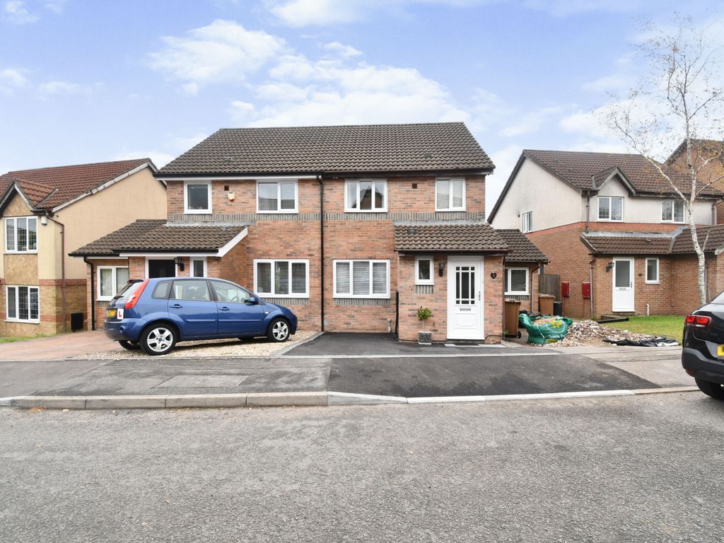 3 bed semidetached house for sale in Pant Llygodfa, Caerphilly CF83