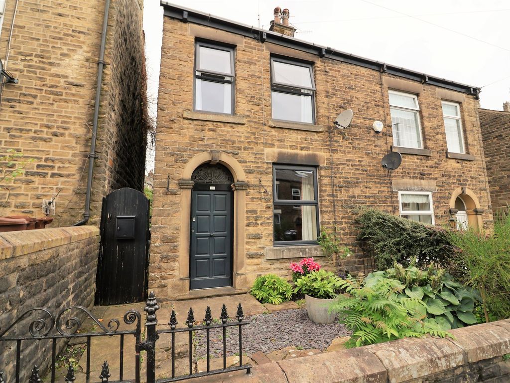 3 bed semidetached house for sale in St Marys Road, Glossop