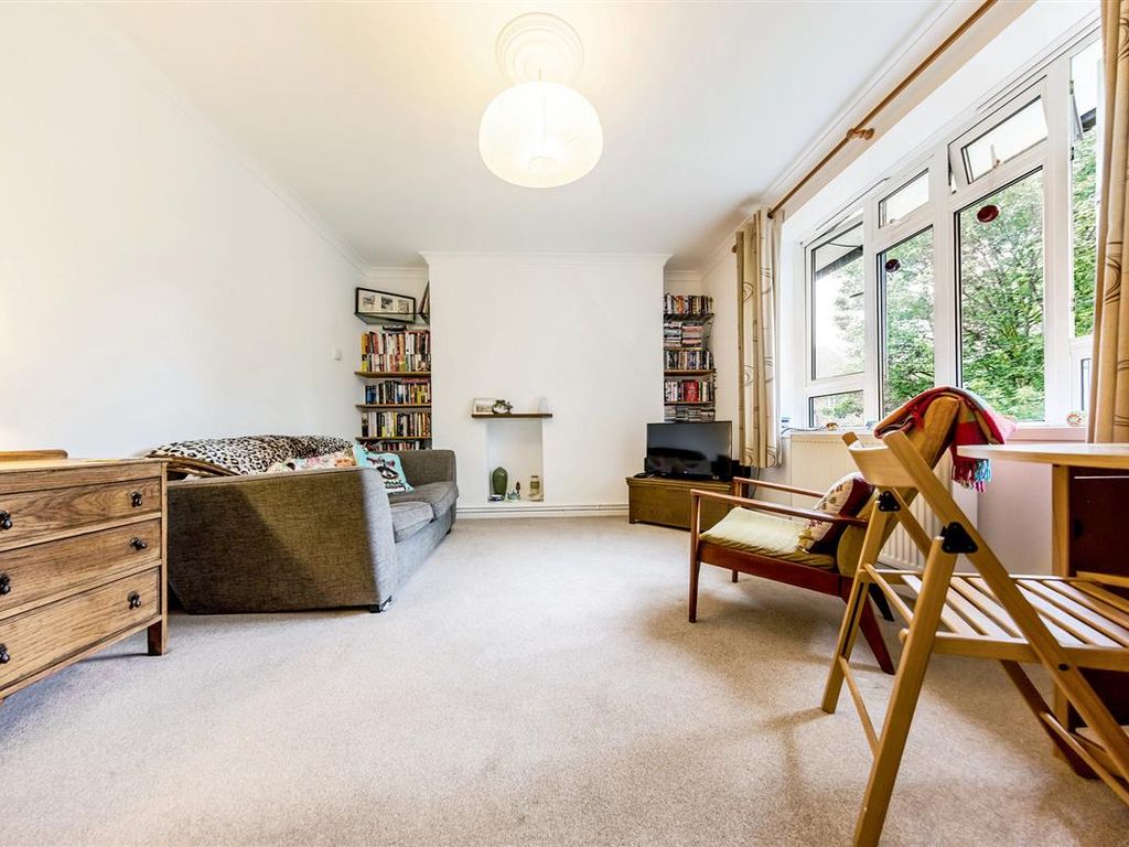 2 bed flat for sale in Oaklands Estate, London SW4 Zoopla