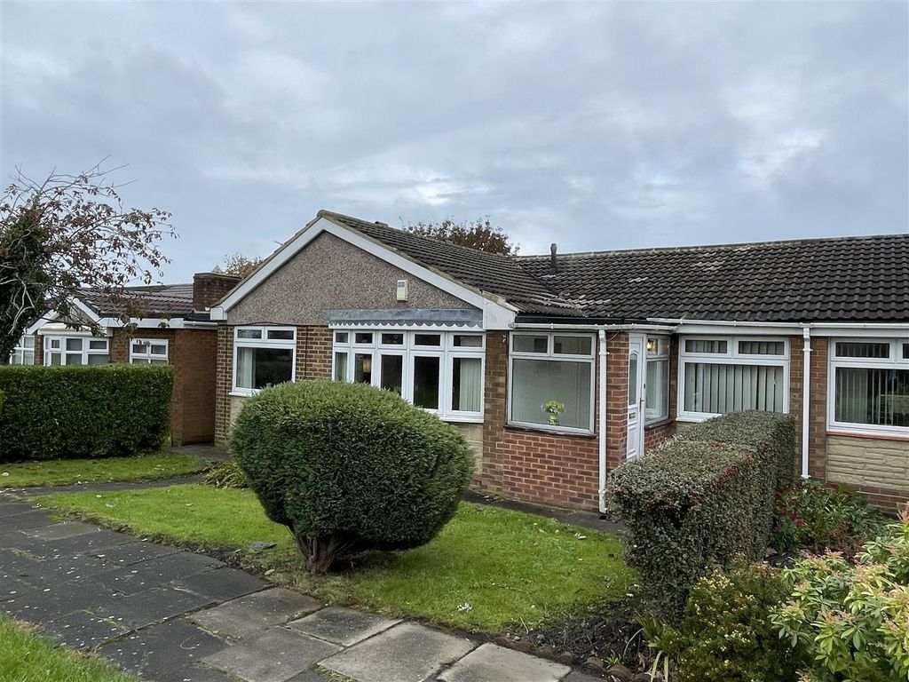 3 bed semidetached bungalow for sale in Lincoln Way, Fellgate, Jarrow