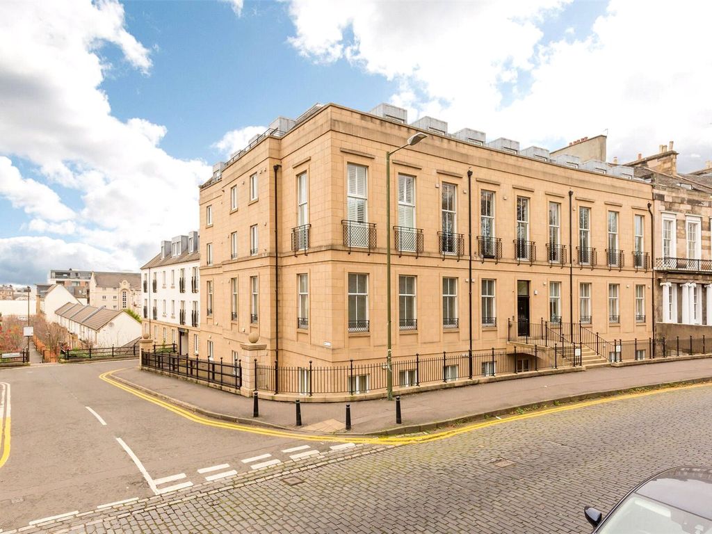 2 bed flat to rent in Hopetoun Crescent, Edinburgh, Midlothian EH7 Zoopla