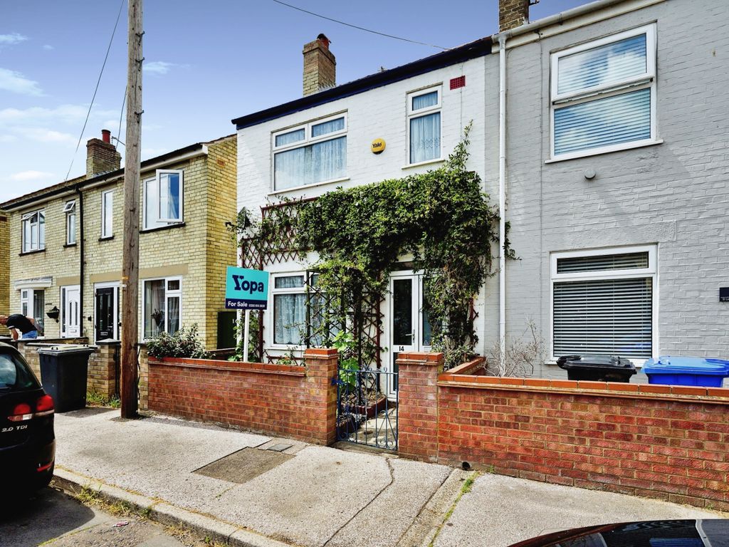 3 bed terraced house for sale in St. Leonards Road, Lowestoft NR33 Zoopla