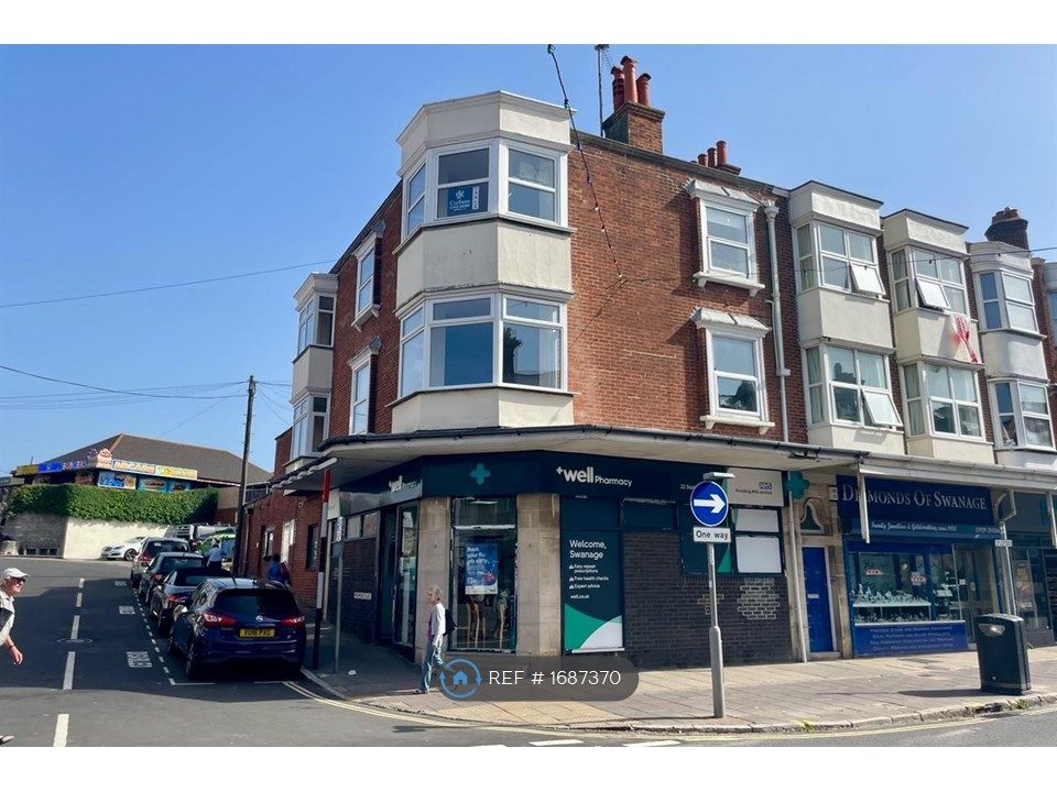 2 bed flat to rent in Mermond Place, Swanage BH19, £800 pcm Zoopla