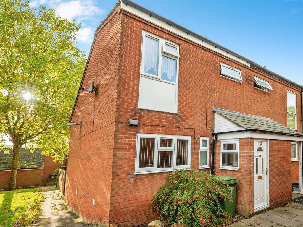 3 bed end terrace house for sale in Greenlands Avenue, Redditch B98, £