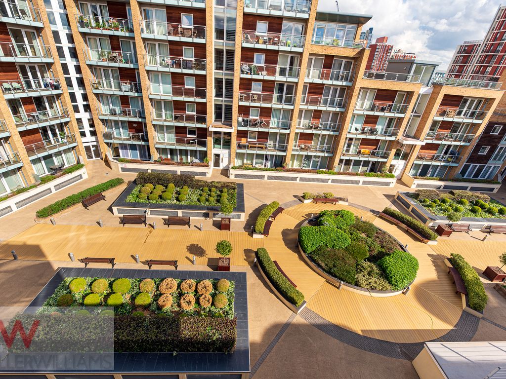 2 bed flat for sale in Battersea Park Road, London SW8 Zoopla