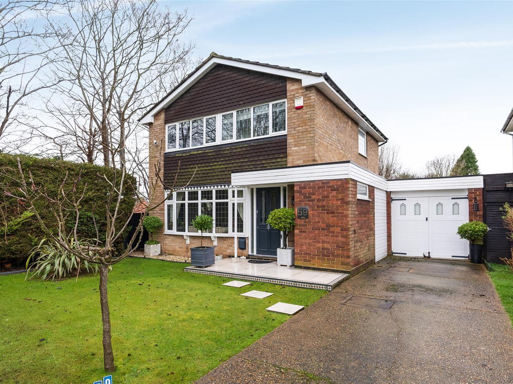 3 bed detached house for sale in West Drayton Park Avenue, West Drayton