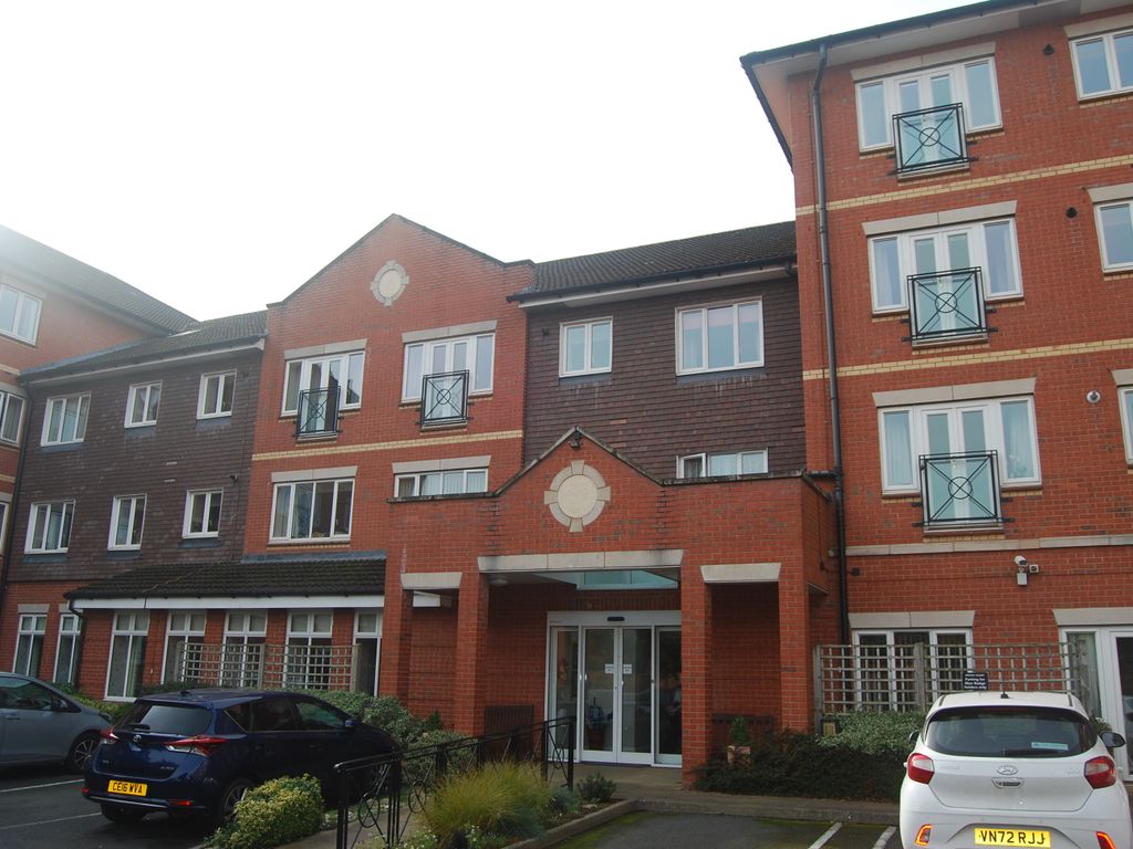 2 bed flat for sale in Burcot Lane, Bromsgrove B60, £165,000 Zoopla