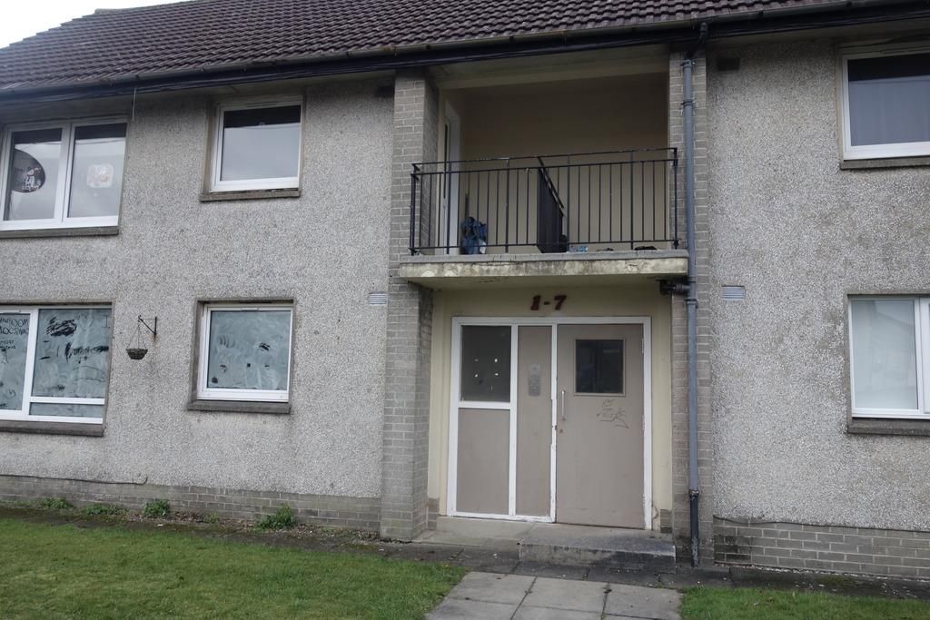 1 bed flat to rent in Fern Dale, Lesmahagow, Lanark ML11, £400 pcm Zoopla