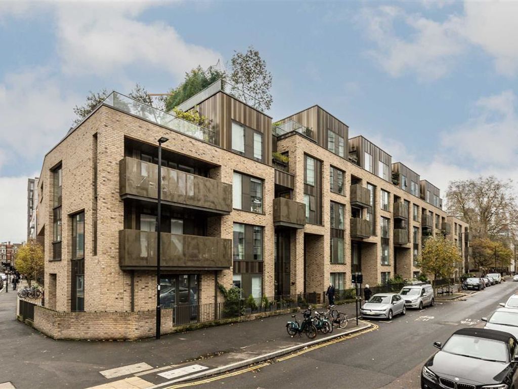 2 bed flat for sale in Featherstone Street, London EC1Y, £950,000 Zoopla