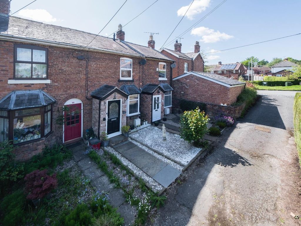 2 bed terraced house for sale in Eaton Road, Tarporley CW6 Zoopla