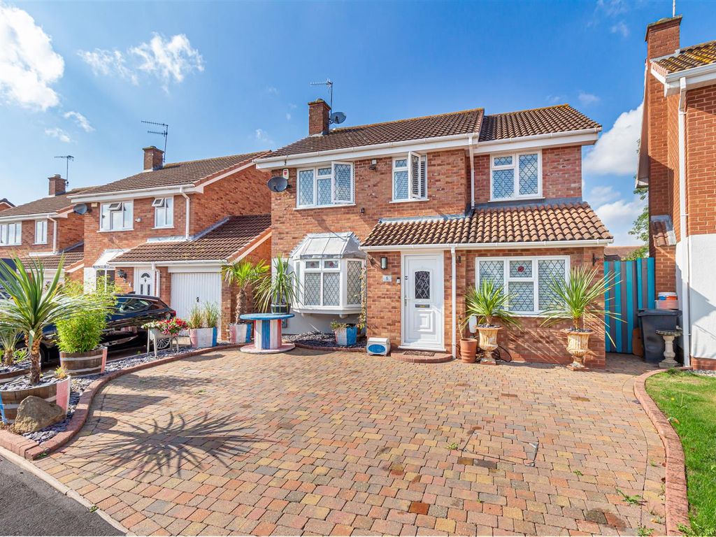3 bed detached house for sale in Hyacinth Close, Broomhall, Worcester