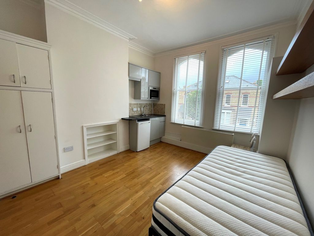 Studio to rent in Finsbury Park Road, Finsbury Park N4, £1,050 pcm Zoopla