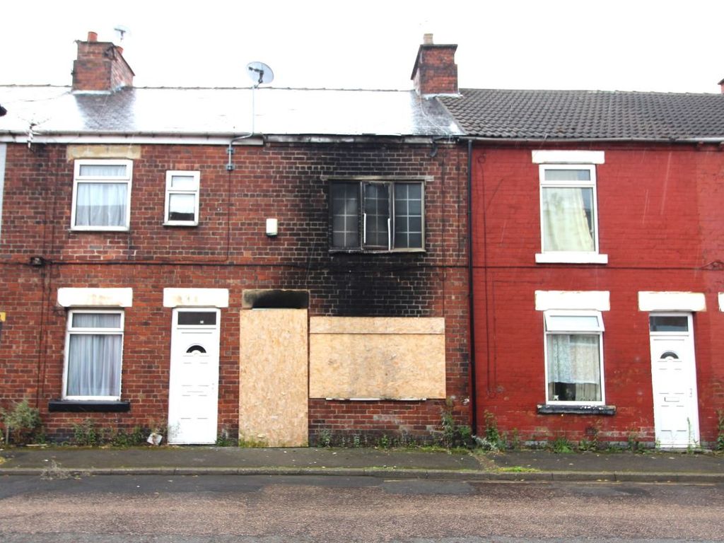 2 bed terraced house for sale in Elizabeth Street, Goldthorpe