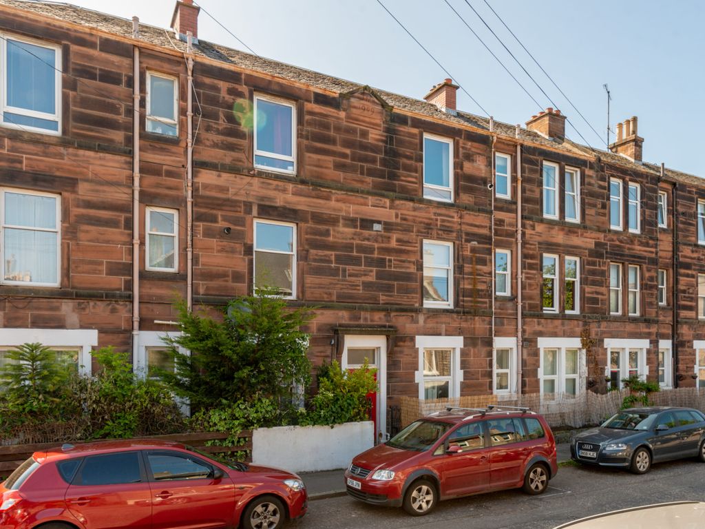 1 bed flat for sale in 3/12 Piersfield Grove, Edinburgh EH8 Zoopla