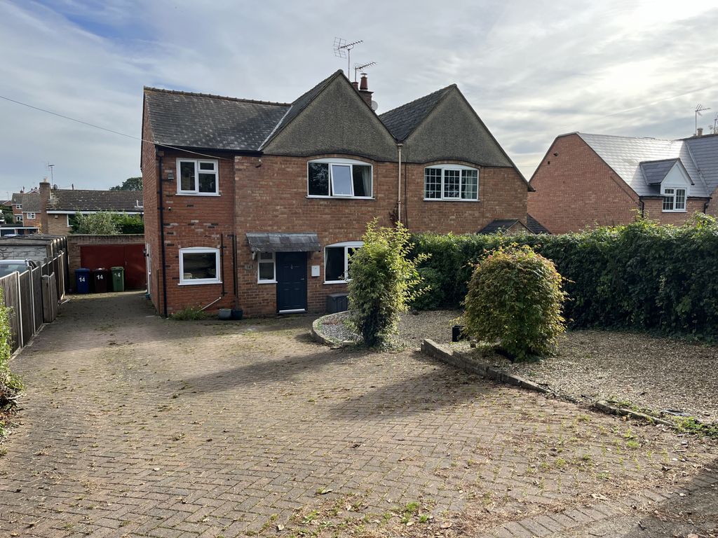 4 bed semidetached house for sale in Lynworth Lane, Twyning