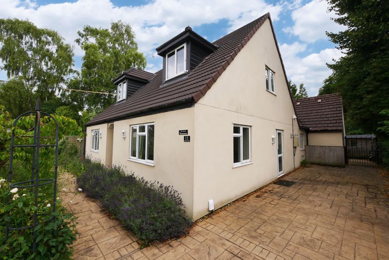 5 bed detached house for sale in Church Road, Cholsey, Wallingford OX10