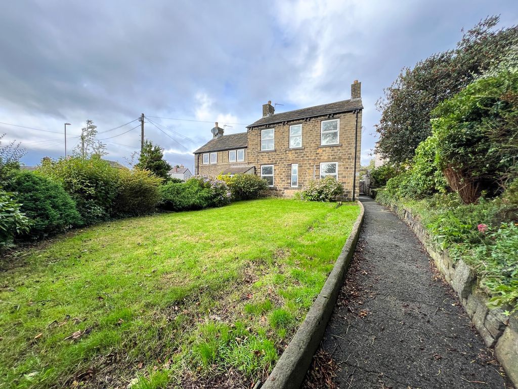 3 bed cottage to rent in Huddersfield Road, Shelley, Huddersfield HD8