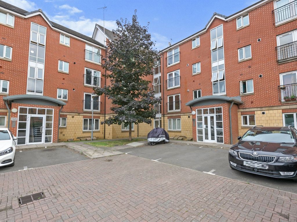 2 bed flat for sale in Balfour Close, Northampton NN2 Zoopla