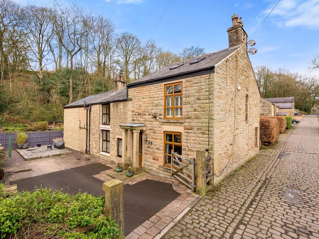 3 bed semidetached house for sale in Vale Street, Turton, Bolton BL7