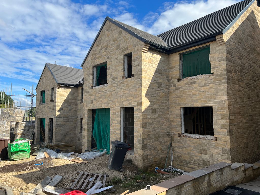 New home, 5 bed detached house for sale in 4 Crowick House Drive