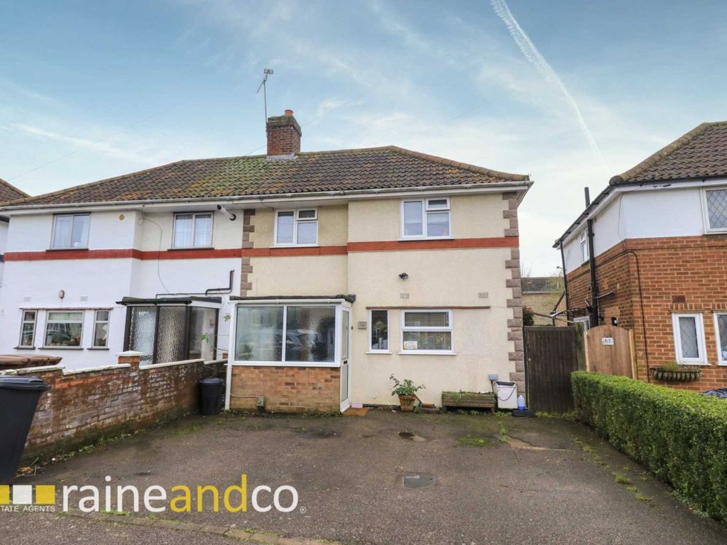 3 bed semidetached house for sale in Crawford Road, Hatfield AL10, £