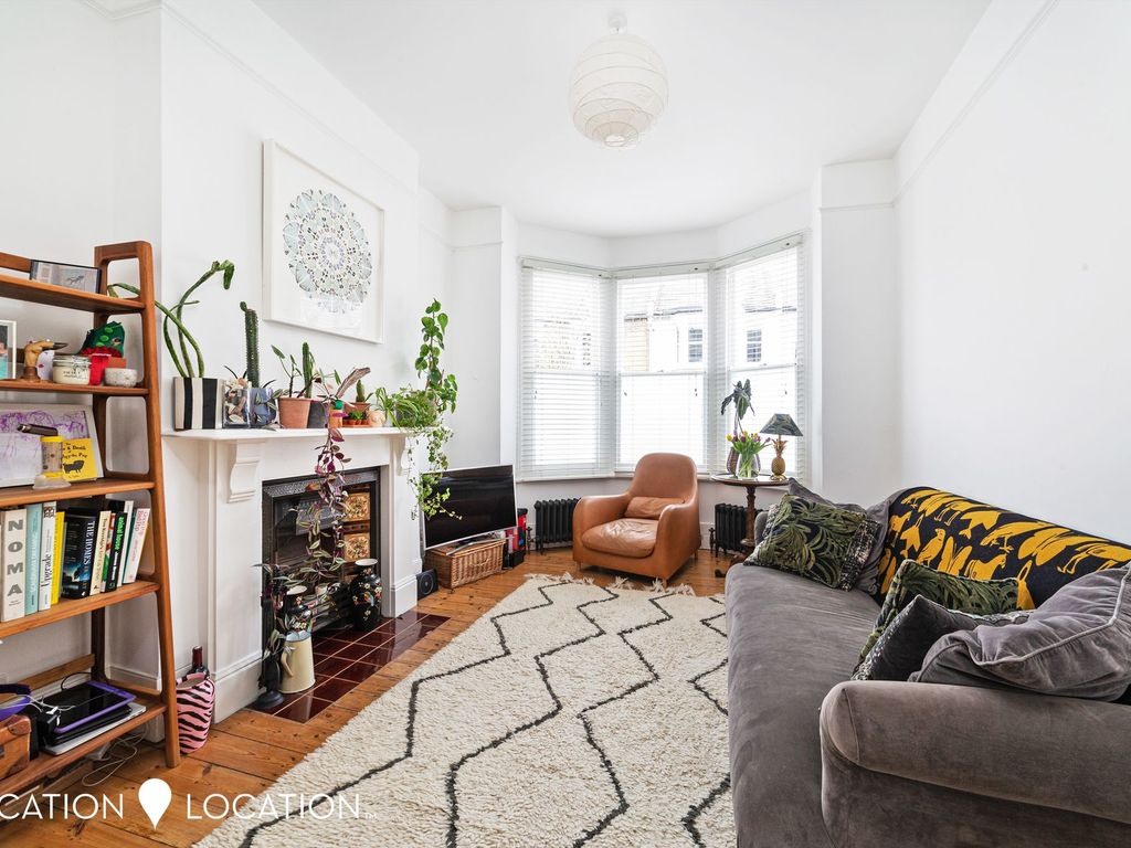 3 bed terraced house for sale in Prince Road, London N16 Zoopla