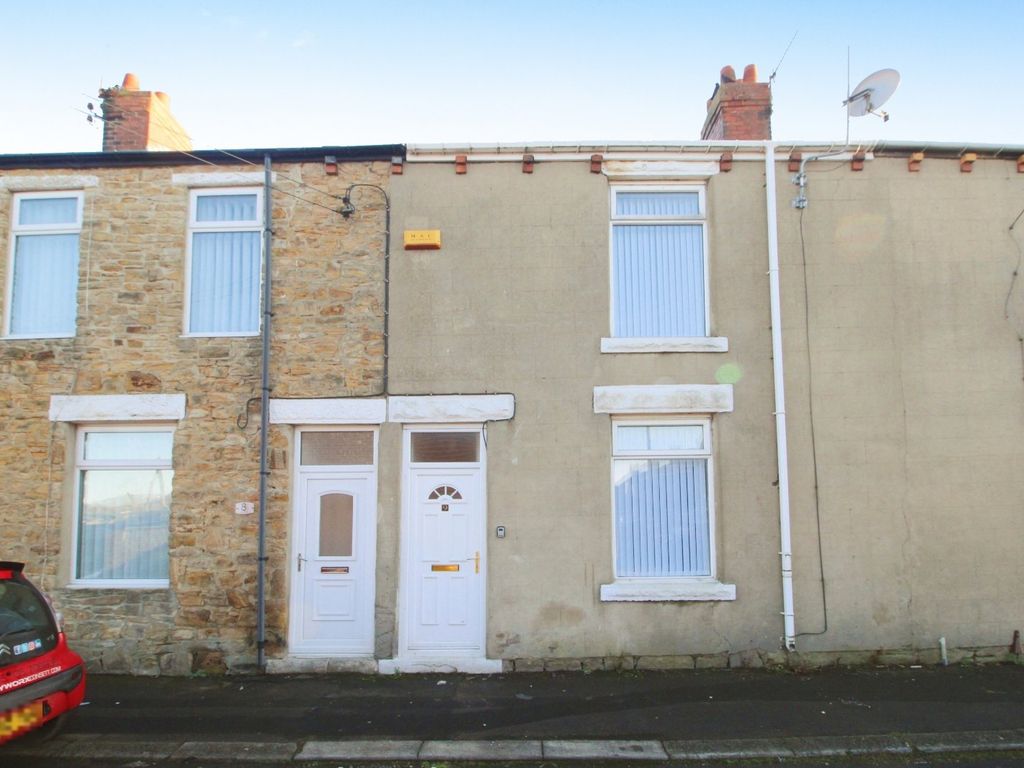 2 bed terraced house to rent in Lees Street, Stanley, Durham DH9, £550